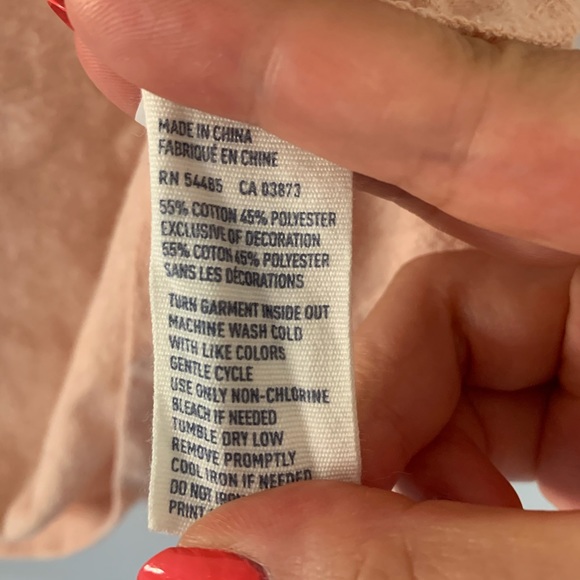 👚4/$20👚American Eagle - coral t-shirt w/ sequin - Picture 6 of 6